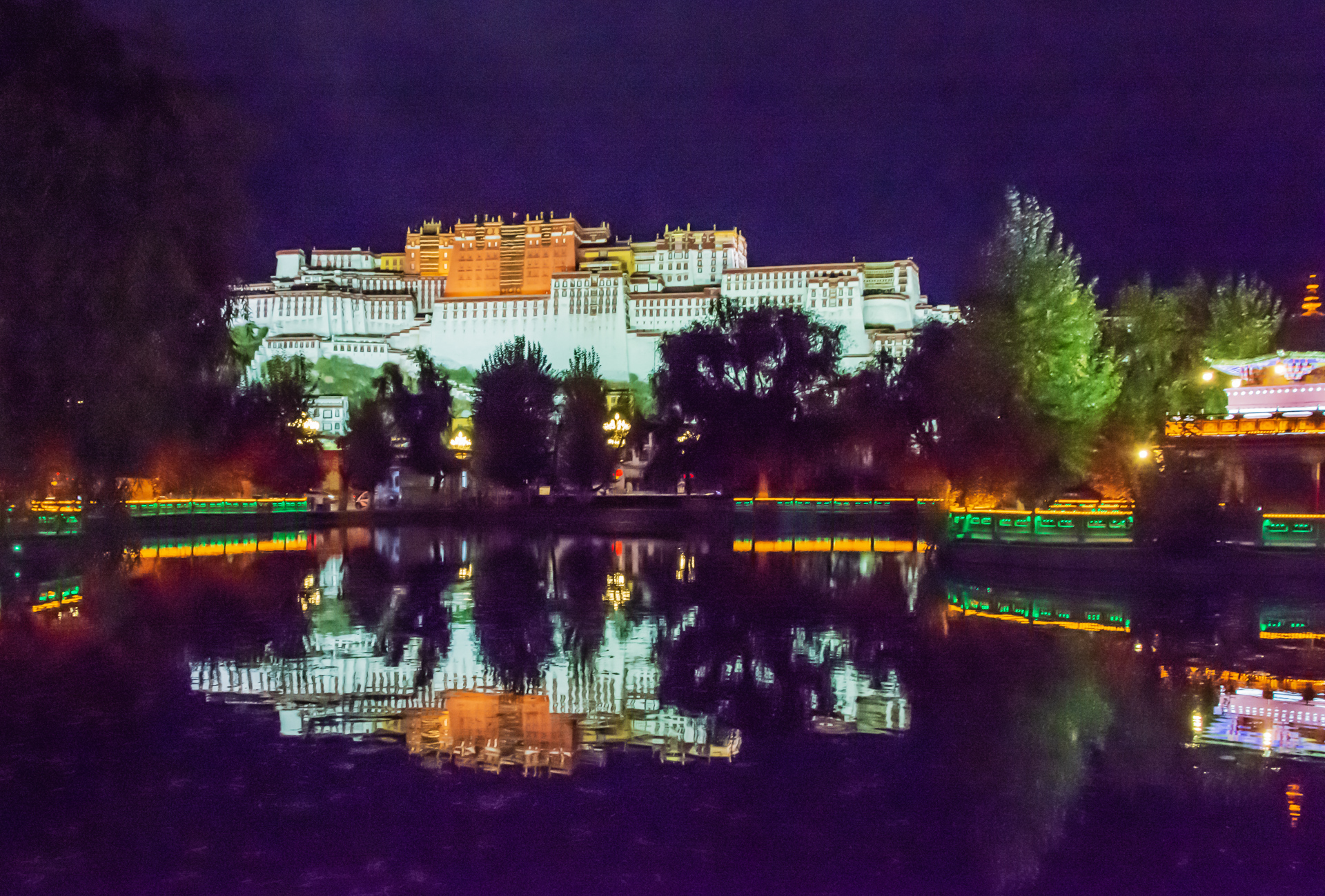 Lhasa Potala bei Nacht